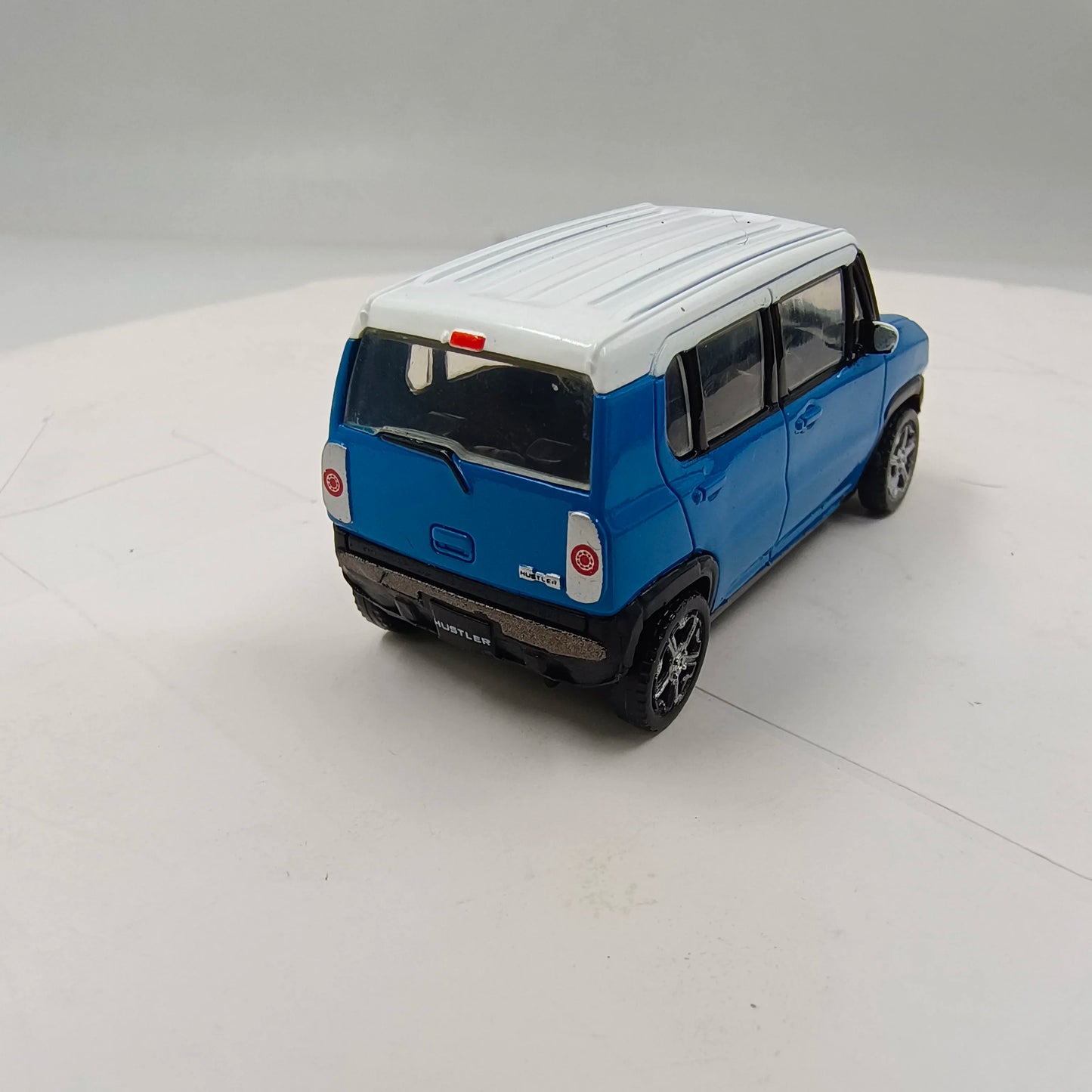 Bulk 1:64 Scale Suzuki HUSTLER Plastic Mini Car Model Classics Adult Souvenir Gift Static Display-No color box