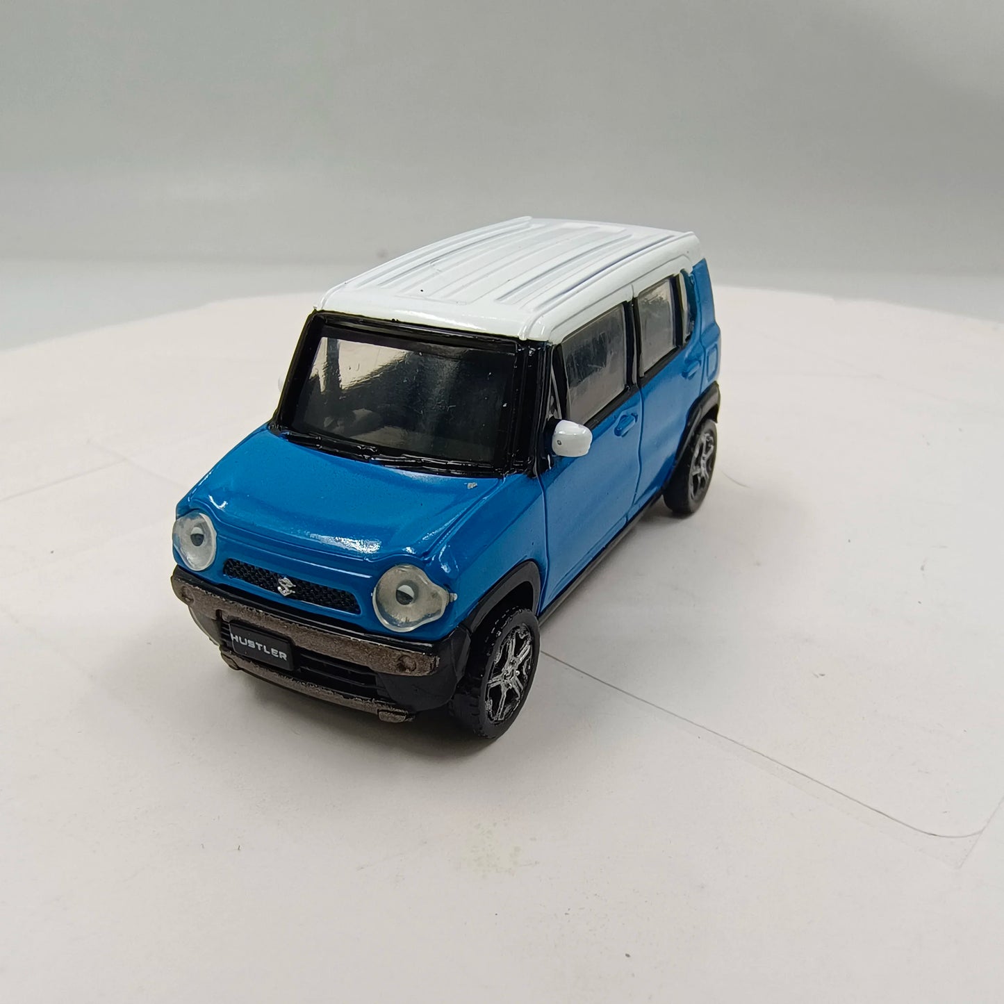 Bulk 1:64 Scale Suzuki HUSTLER Plastic Mini Car Model Classics Adult Souvenir Gift Static Display-No color box