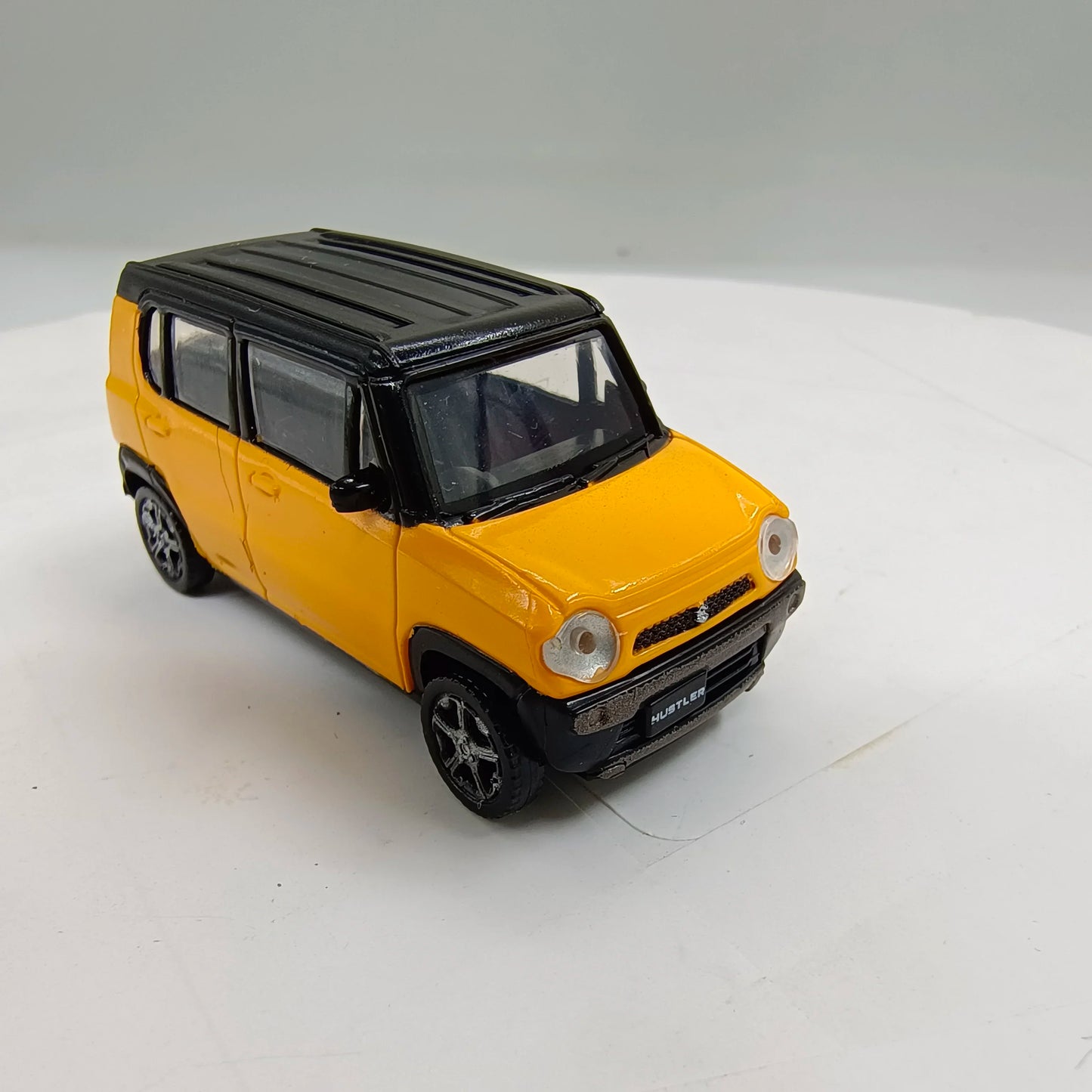 Bulk 1:64 Scale Suzuki HUSTLER Plastic Mini Car Model Classics Adult Souvenir Gift Static Display-No color box