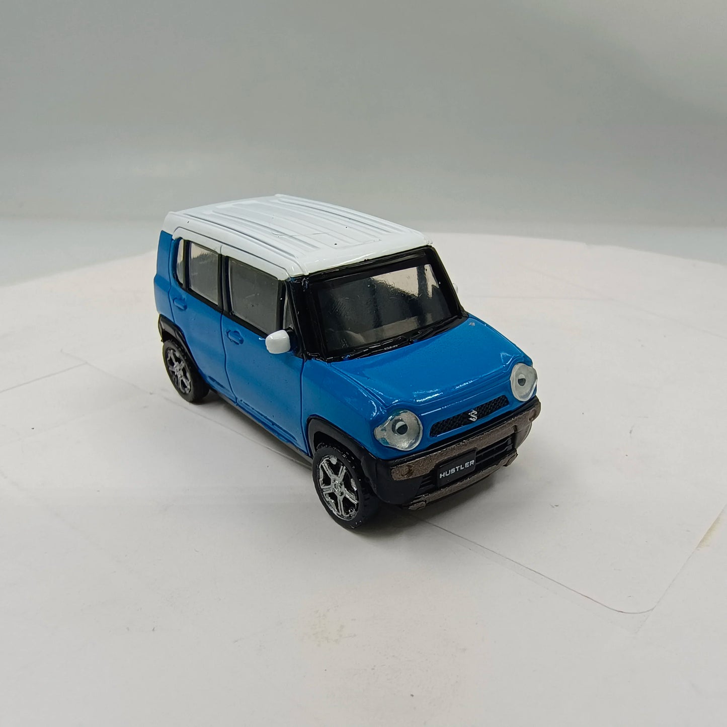 Bulk 1:64 Scale Suzuki HUSTLER Plastic Mini Car Model Classics Adult Souvenir Gift Static Display-No color box